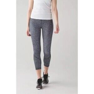 Lululemon Womens Leggings 8 Pace Rival Crop Power Luxtreme White Black Athletic